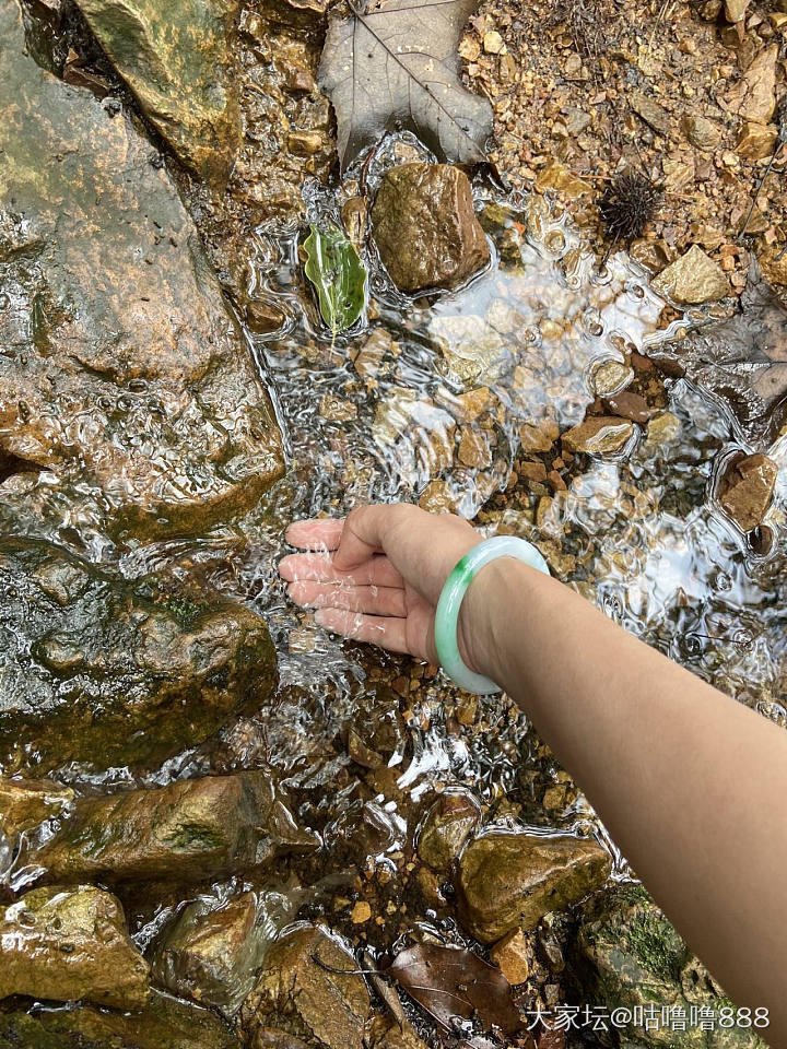 清甜的溪水清甜的翡翠_手镯翡翠