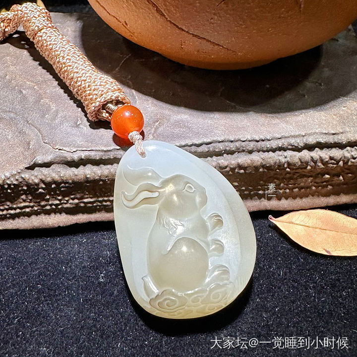 换了一枚顶珠_琥珀蜜蜡和田玉