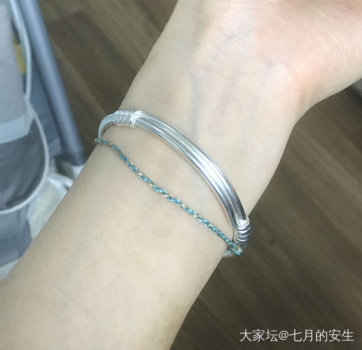 幻银阁泥鳅背推圈银镯_购银闲聊匠人银