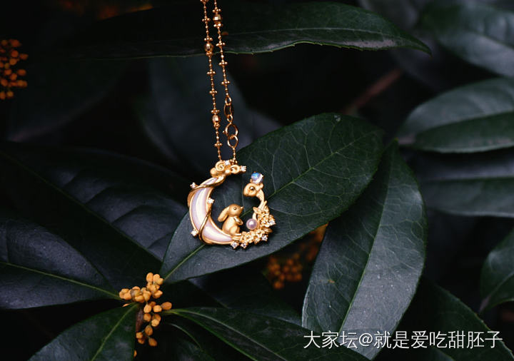 中秋应景的首饰_手镯金