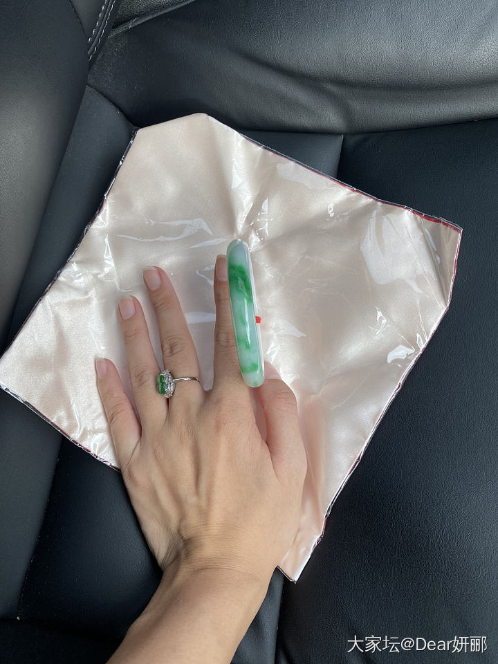 11500值不值_手镯翡翠