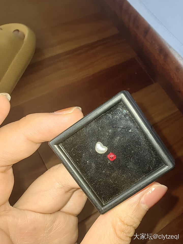 澳白双石好看么_镶嵌尖晶石有机宝石