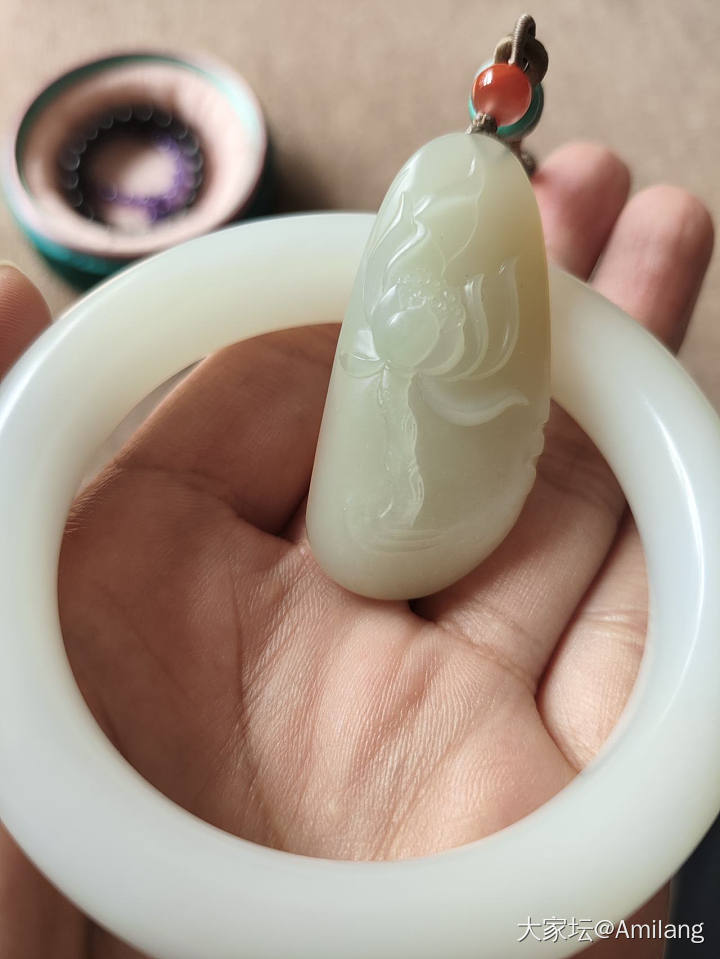 看着美玉_碧玉和田玉