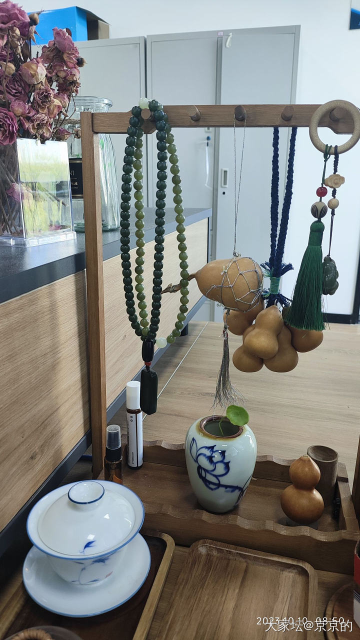还是和田玉简单_碧玉珠串和田玉