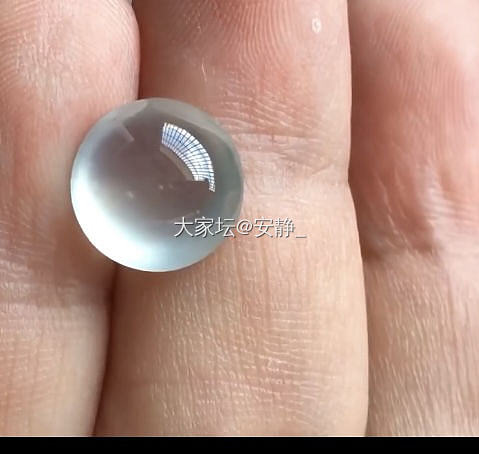 有姐妹出白冰翡翠蛋面吗_蛋面翡翠