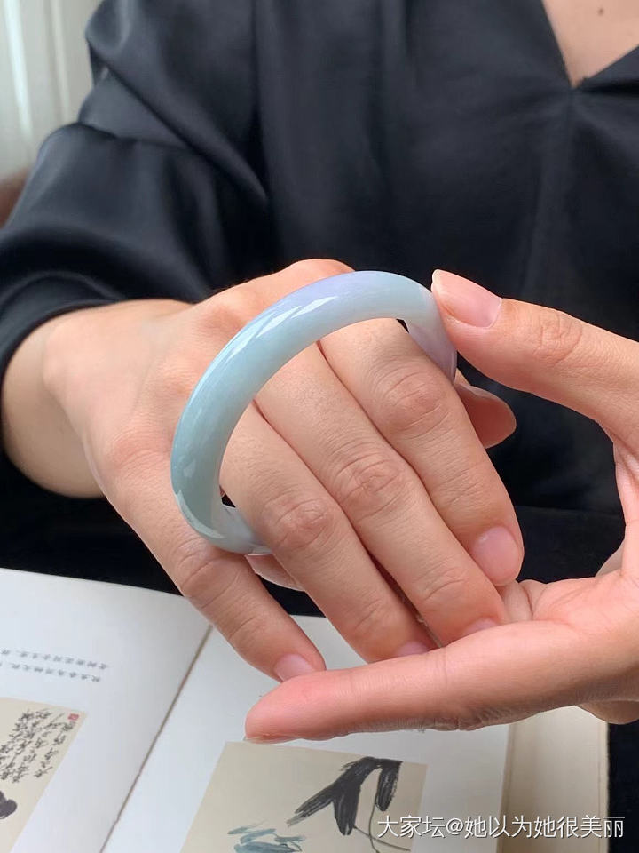 糯种细腻春彩镯～_翡翠
