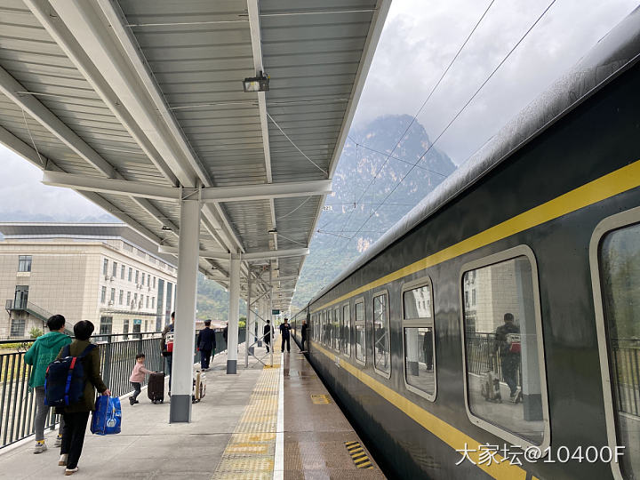 宝鸡到成都的铁路线好多山_旅游生活