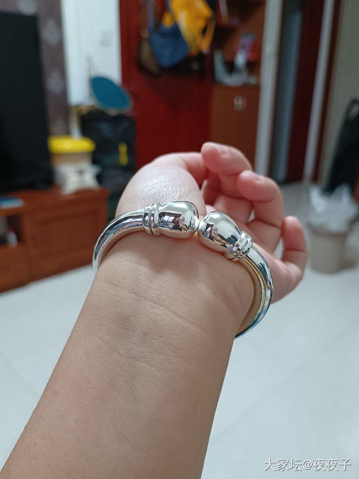 小唐哥的新玩意_手镯银