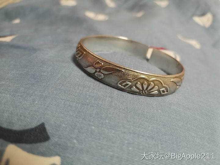 一些氧化痕迹_银
