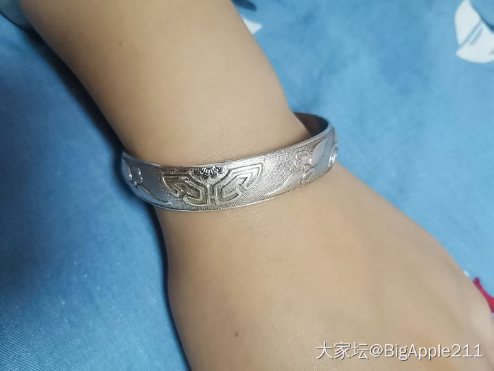银镯，这是什么图案？_手镯银