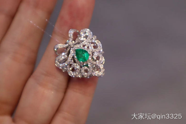 18k金镶嵌黄水晶吊坠，主石:29.5ct_金