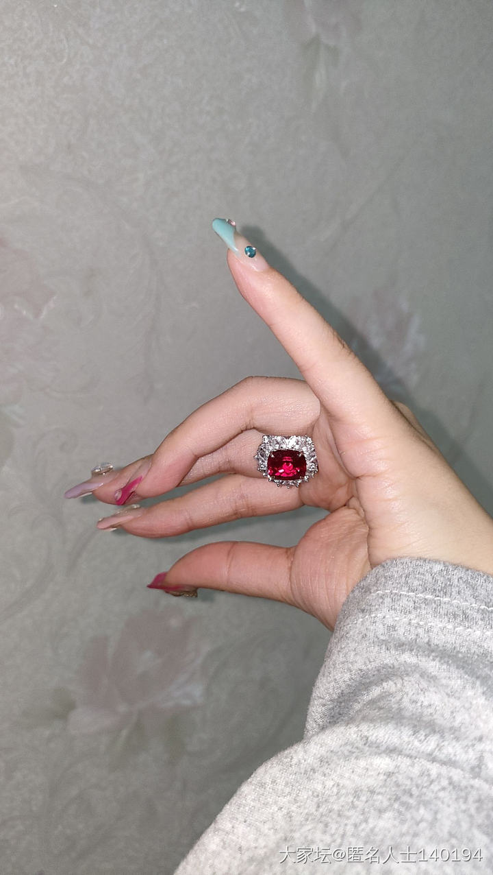 好想买红蓝绿 坛友前辈们种种草_名贵宝石