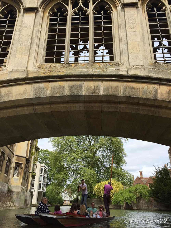 参观剑桥深有感触，英式教育已经远远落后于时代，孩子留学来英国不是好选择_育教亲子