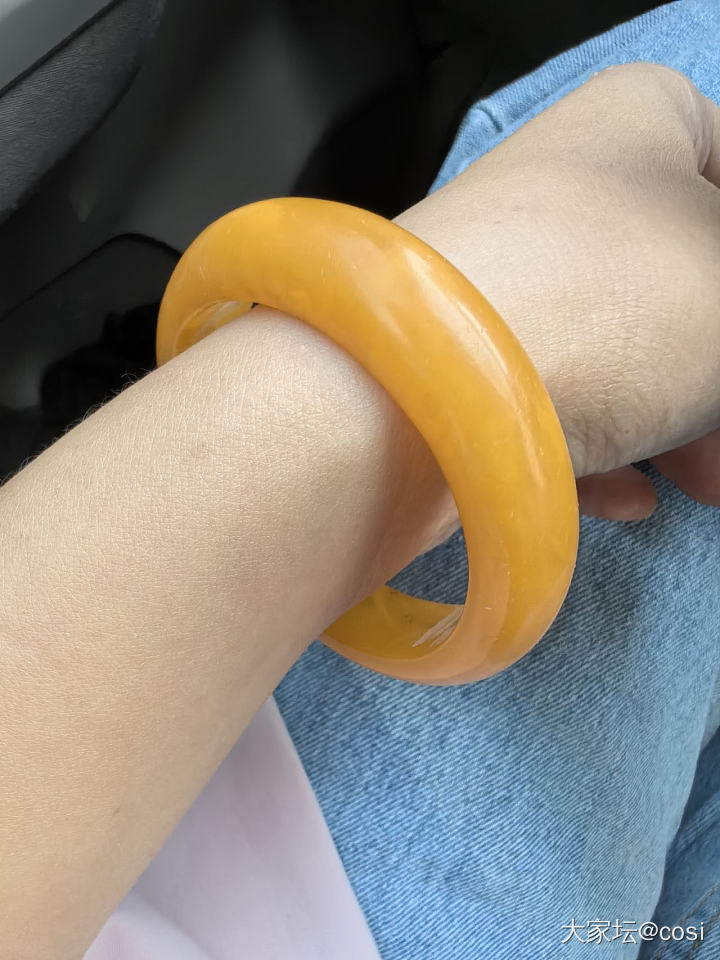 入手几年不常戴，有点包浆感了_手镯蜜蜡