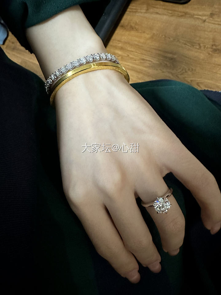 已婚妇女装备打卡_戒指钻石