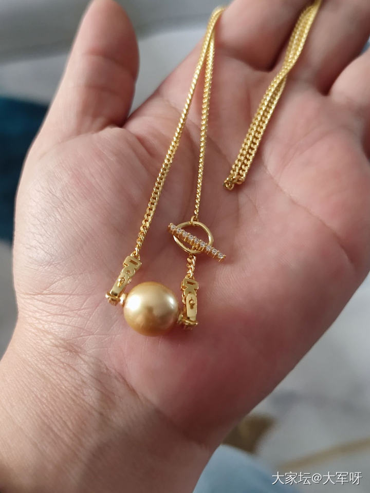 珍珠出坑都是大点位珍珠有南洋金珠两个戒指_有机宝石