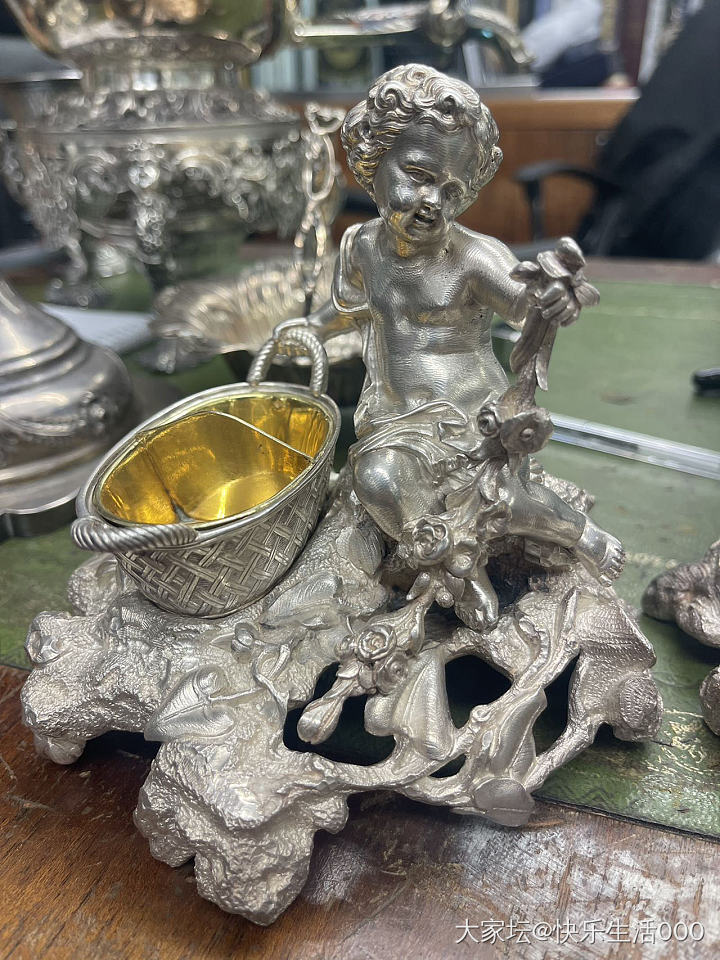 他们是来自1880年的法国Odiot极品小天使盐碟一套，不爱奢侈品，独爱银器。_银器