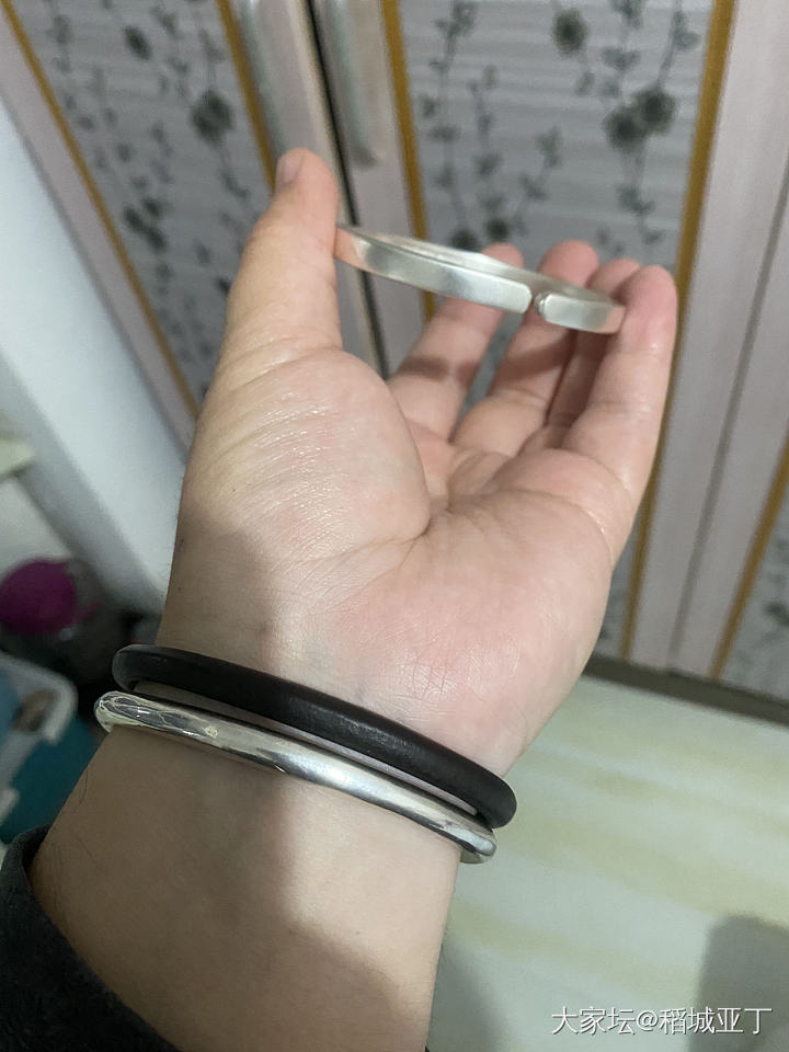 想戴新镯子，但是素圈摘不下来了怎么办？_手镯银