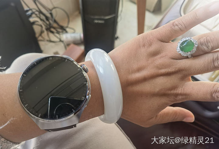 这华为手表的表盘也太大了_手表