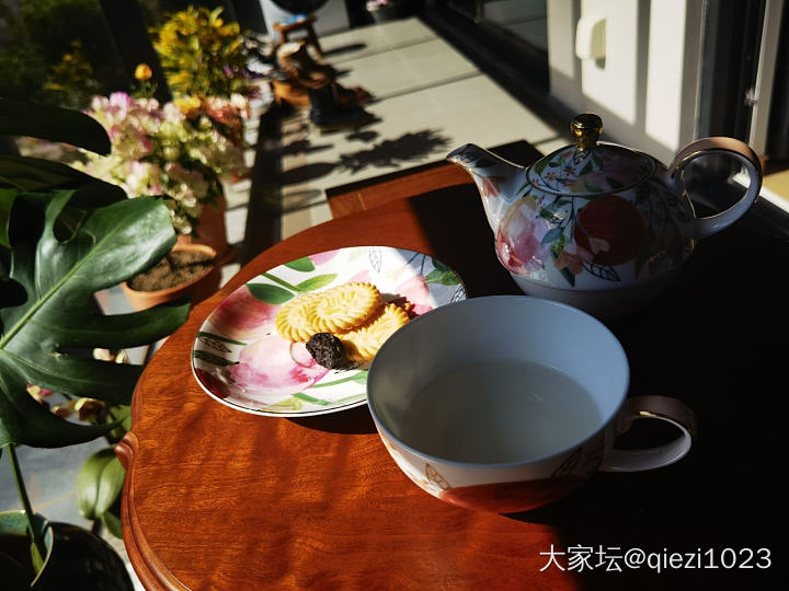 阳光加持的滤镜_玉髓玛瑙金
