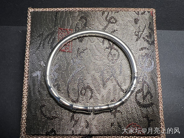 小金匠的镯子终于排到我了_手镯银
