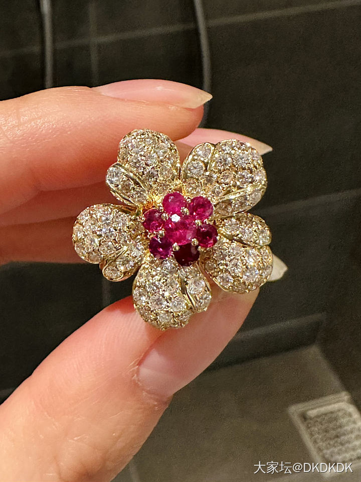 花花戒指_戒指红宝石