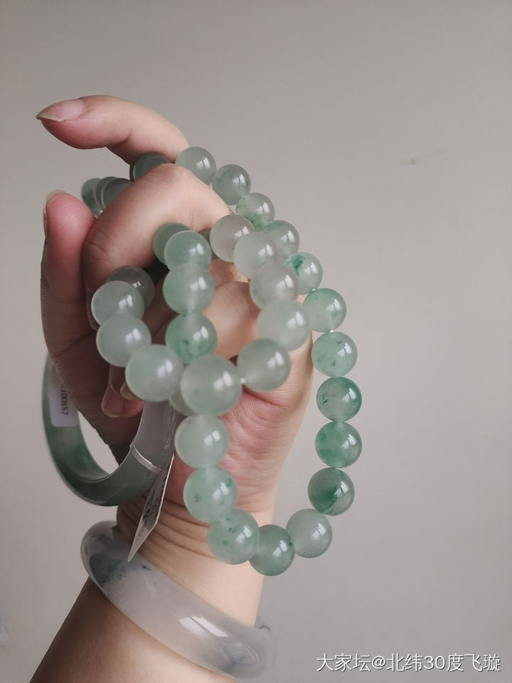 独龙玉镯子_翡翠玉石