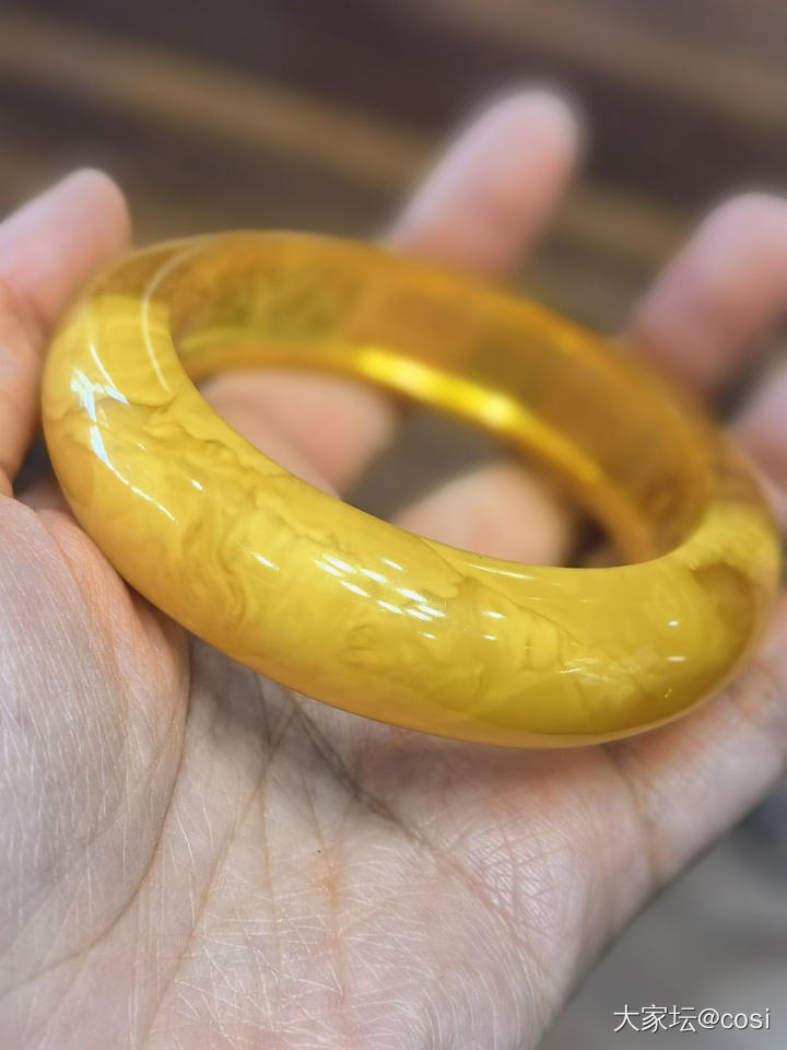 感觉几个月没见，氧化了不少_琥珀蜜蜡