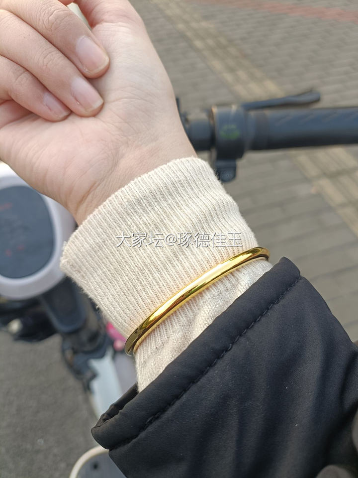 请教：潮宏基的金子都是990吗？现在买金子大家都注意是否千足金吗？_金