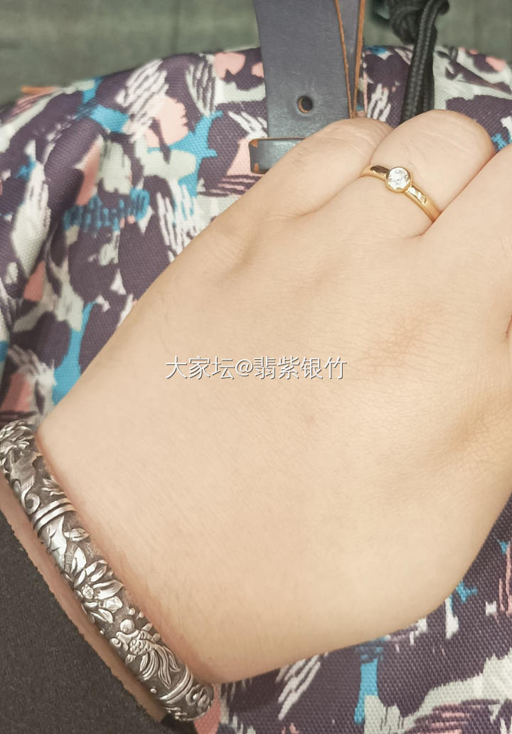 下个月才过生日～_钻石银