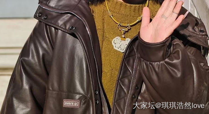 姐妹们，这种仿古雕刻日常能带么？_玉石