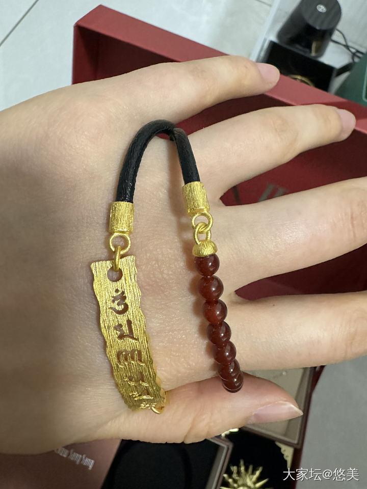 周生生六字箴言手链_手链金