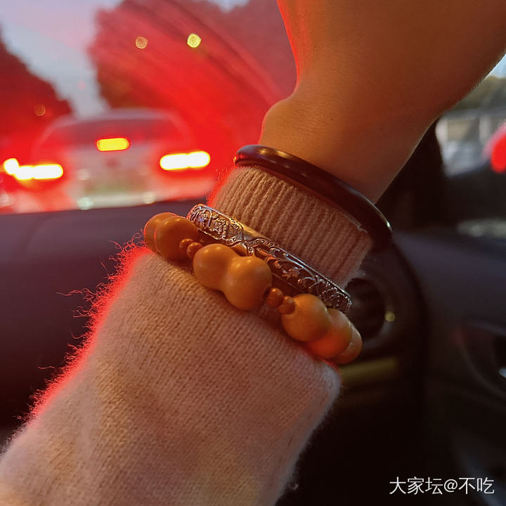 今天戴丹若_手镯银