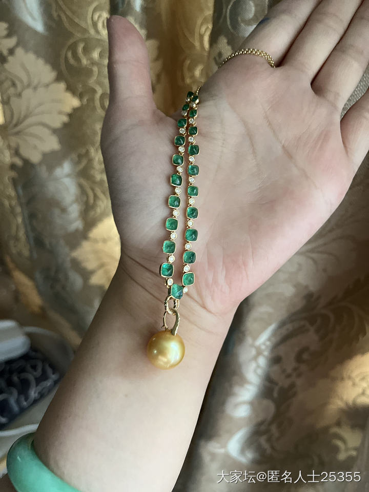 今年新入的宝石项链，金坑难蹲_搭配祖母绿有机宝石