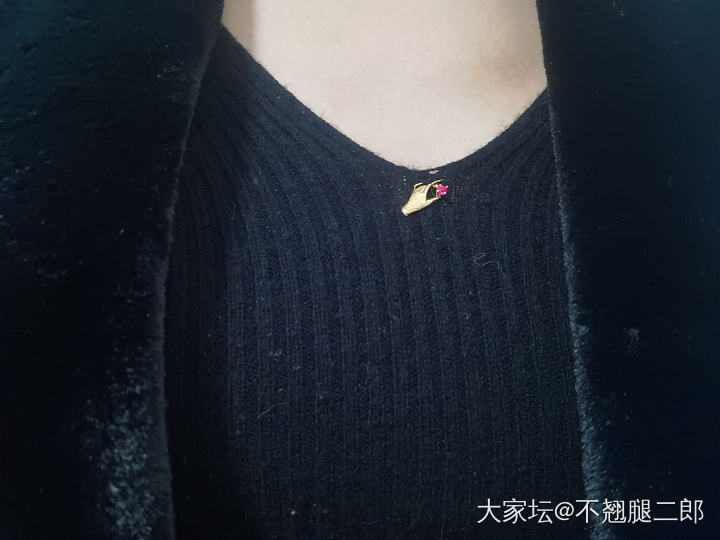 别了颗幸运之手。_胸饰K金