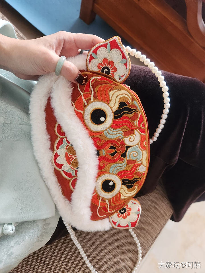小朋友太幼稚，大人刚刚好_包包