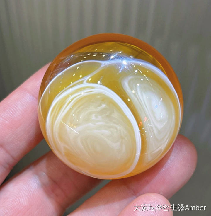同料极品金瓷白溶洞吊坠_琥珀蜜蜡