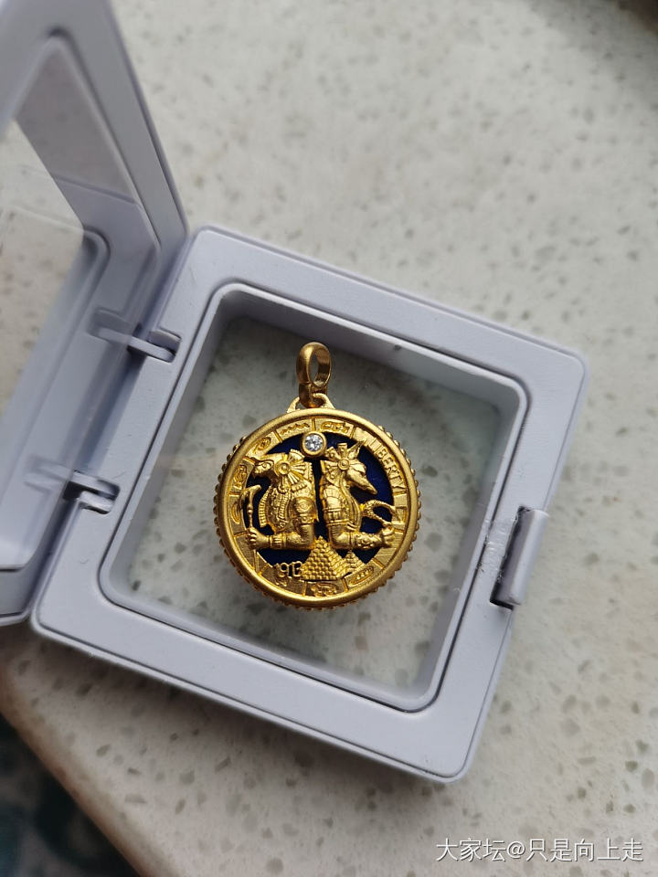 青金和黄金也是很配_青金石金