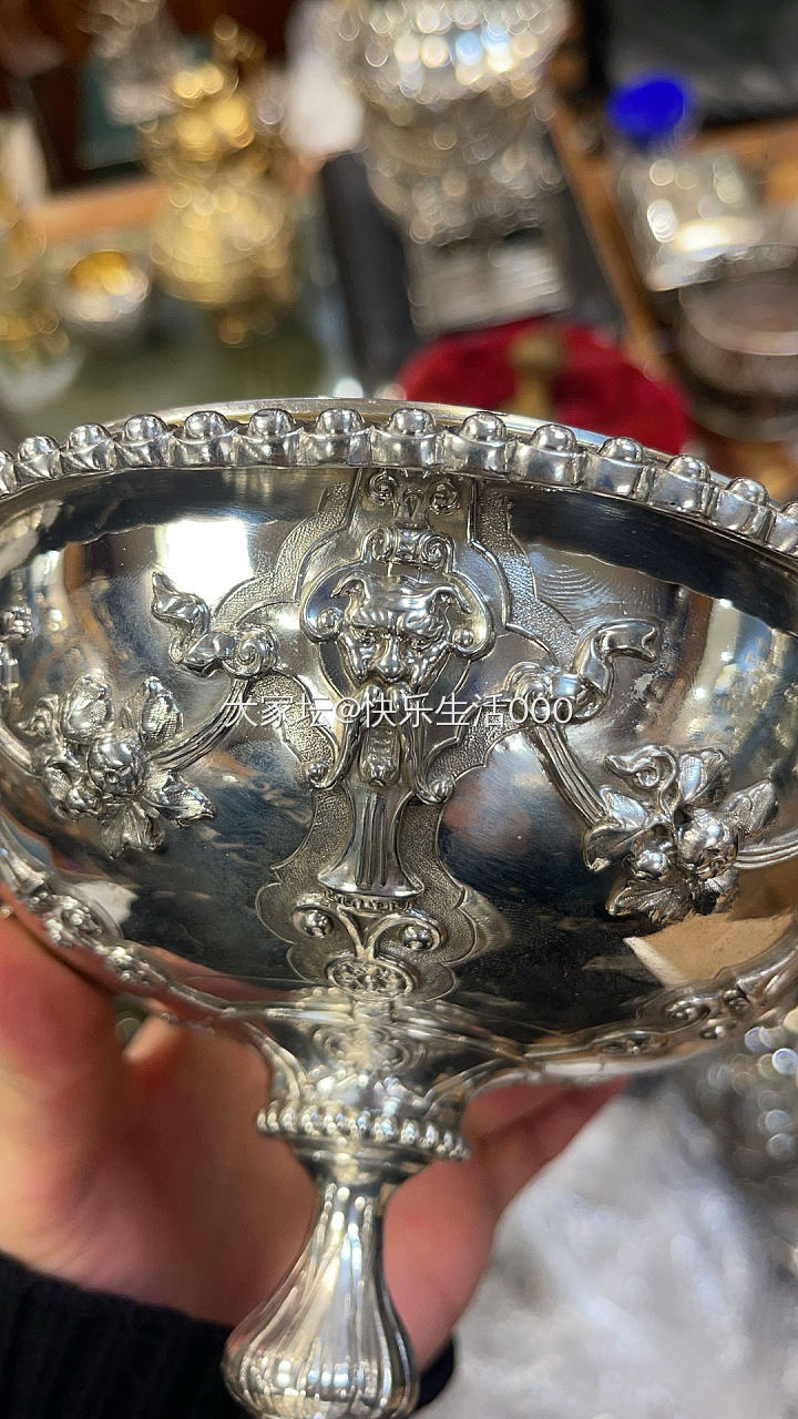 英国王室御用银匠Robert Garrad制作的新文艺复兴精品trophy。_银器