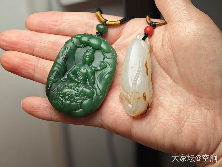 入坑翡翠两年，现在想要出坑转入和田玉了_和田玉
