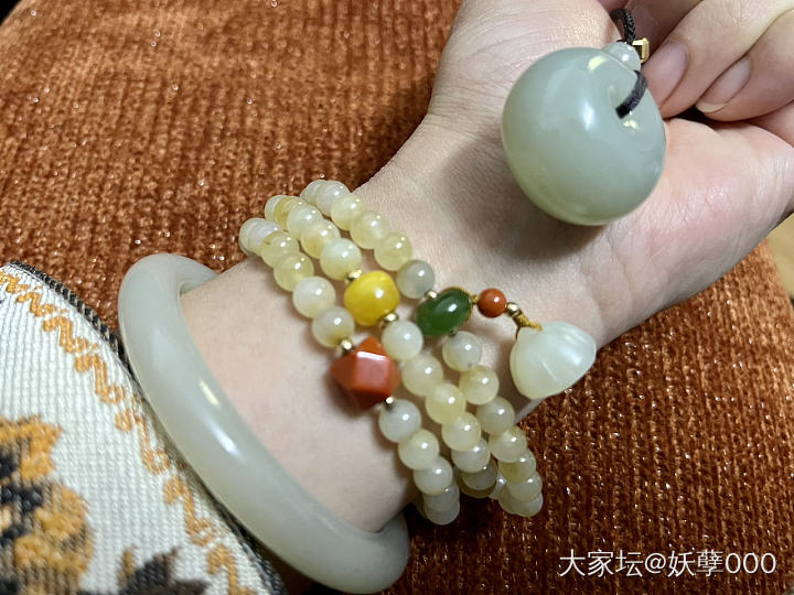 上班搭子_青白玉和田玉
