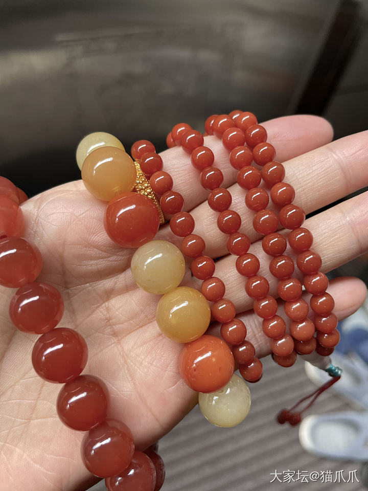 坛友们帮看看这串南红值得留不_珠串南红