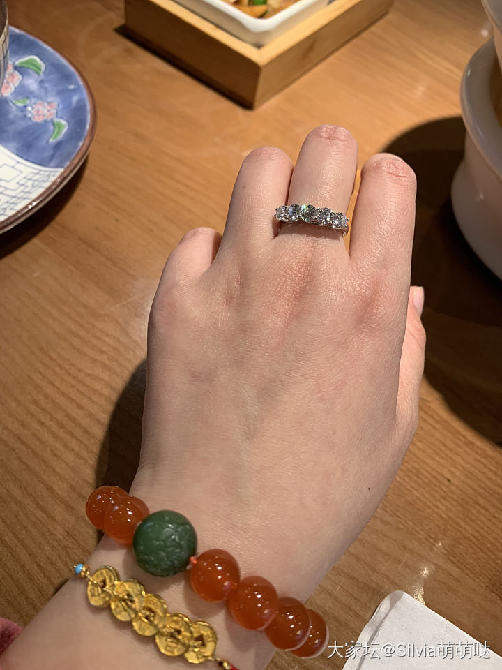 新年搭配_和田玉南红钻石金