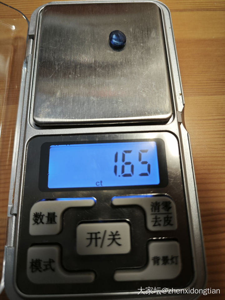 蓝宝石色带纹还是裂_名贵宝石