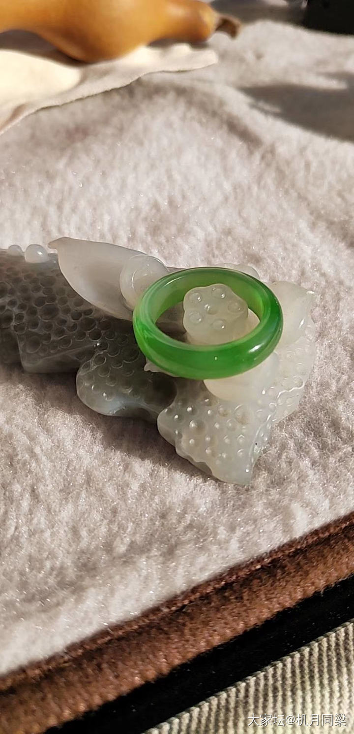 想买碧玉戒指_和田玉