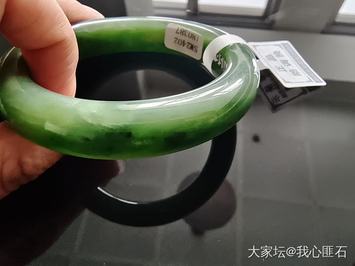 求看这个翡翠两万三千五值不_手镯翡翠