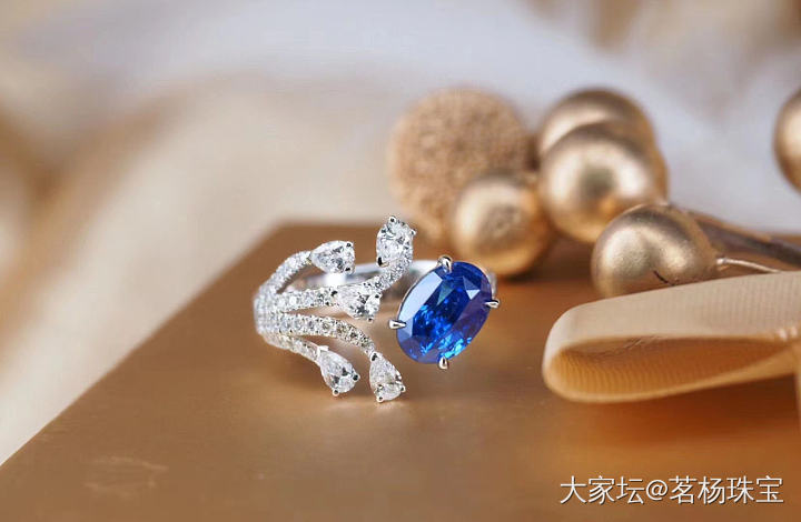 精美设计款～蓝宝石戒指_蓝宝石