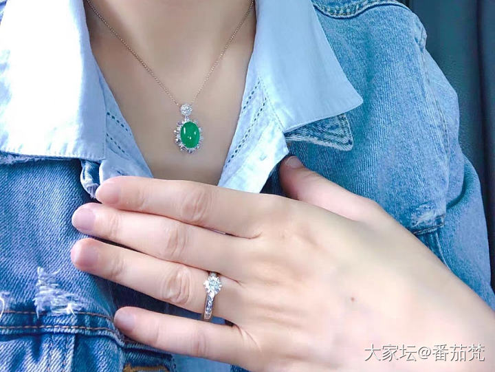 各位姐姐能看到多少呀裸石大概13*10*3.5_翡翠
