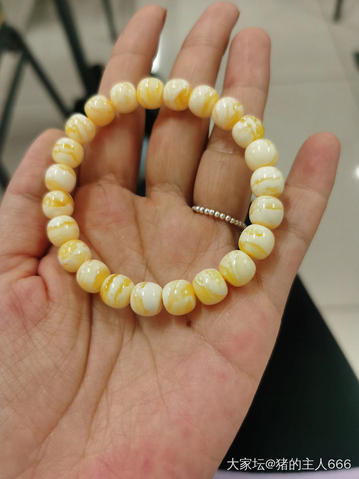 蜜蜡出坑了，留个念吧_琥珀蜜蜡