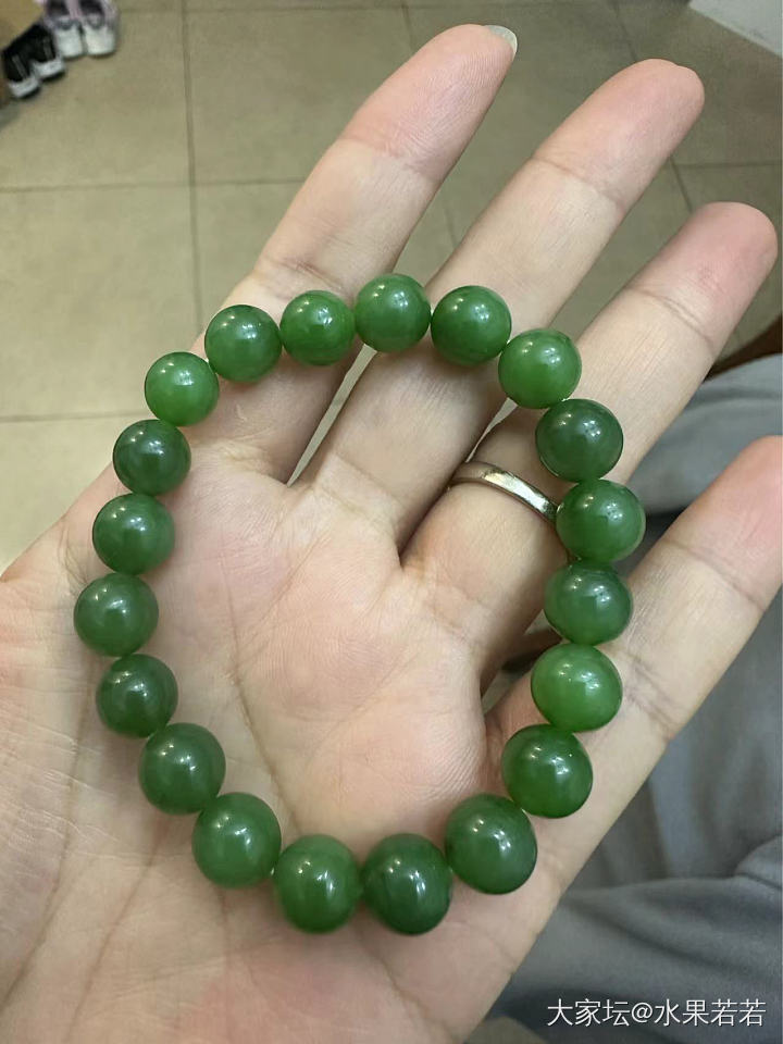 帮我看看是俄碧吗？_和田玉